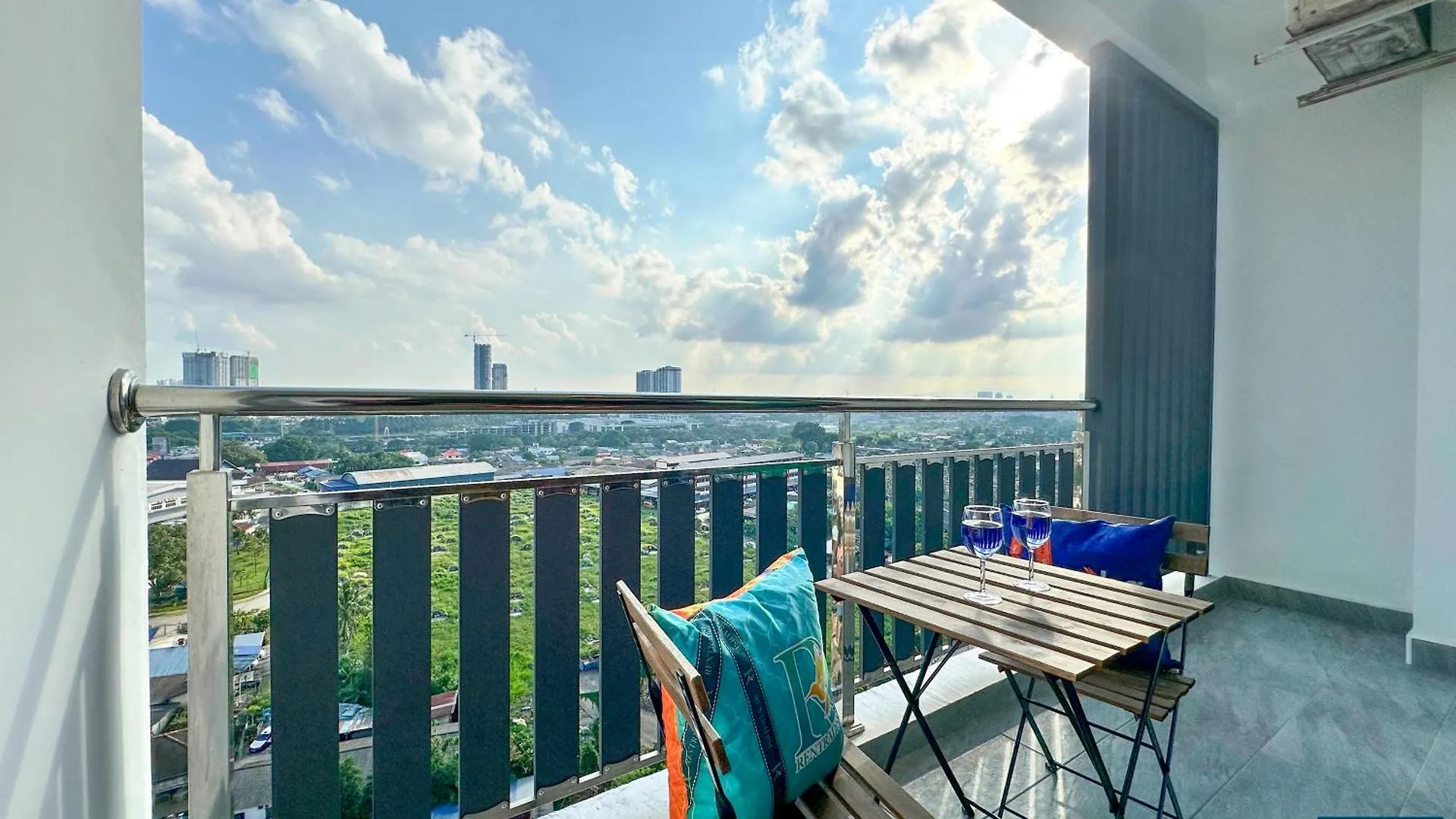 Ksl Residence 2 By Rentradise Johor Bahru Apartment